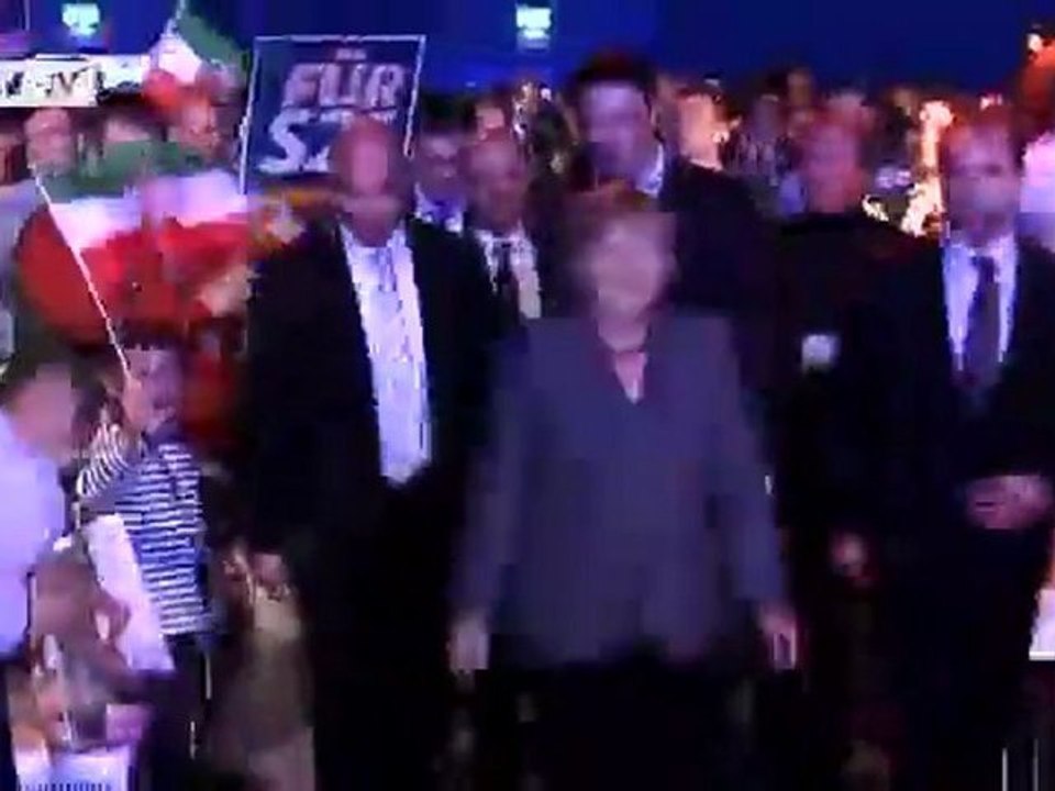 Youth and Politicians - the communication gap | People & Politics