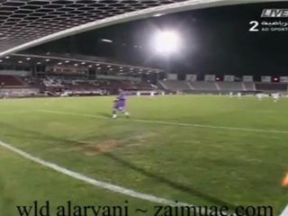 Ο Γέστε σκοράρει από το κέντρο του γηπέδου