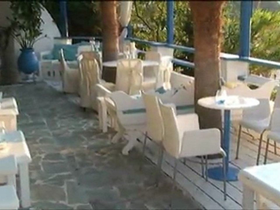 ISLAND LOUNGE CAFE BAR