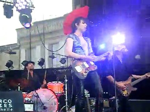 Mademoiselle K jouer dehors @ Francofolies de la Rochelle