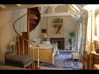 A VENDRE MAISON ANCIENNE XVIII è 100 KMS DE PARIS