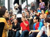 Rassemblement des indignés devant les marches de l'Opéra Bastille 02