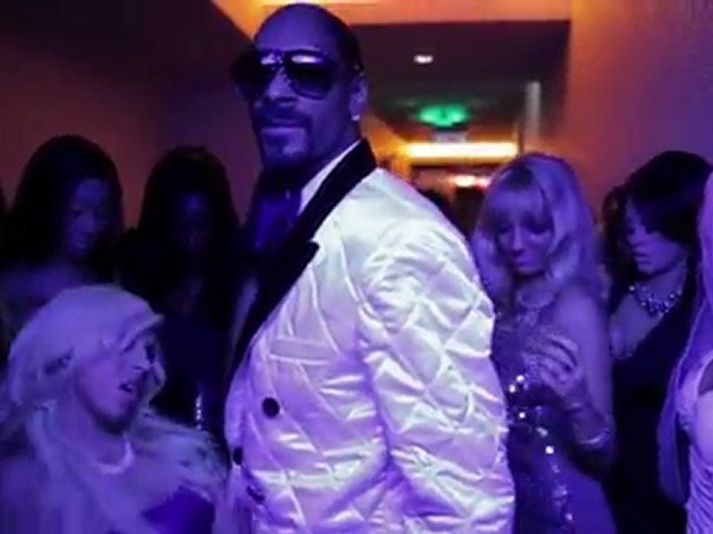 Snoop Dogg - 'Sweat' Snoop Dogg vs David Guetta (Remix) - Vídeo