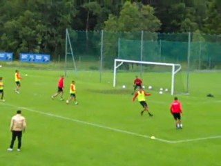 Εντυπωσιακή απόκρουση Κοστάνσο σε κεφαλιά Αβραάμ Παπαδόπουλου