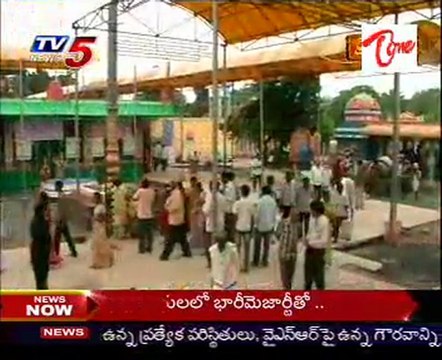 Kshetra Darshini - Sri Lakshmi Padmavathi Sametha Sri Venkateswara Swamy,Vykuntapuram @ Tenali - 01