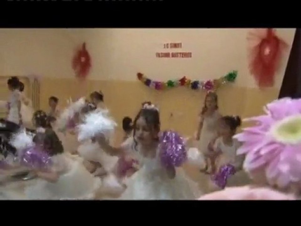 Rami İlköğretim Okulu 1-C Sınıfı Yıl Sonu Gösterisi (2010) 2/4