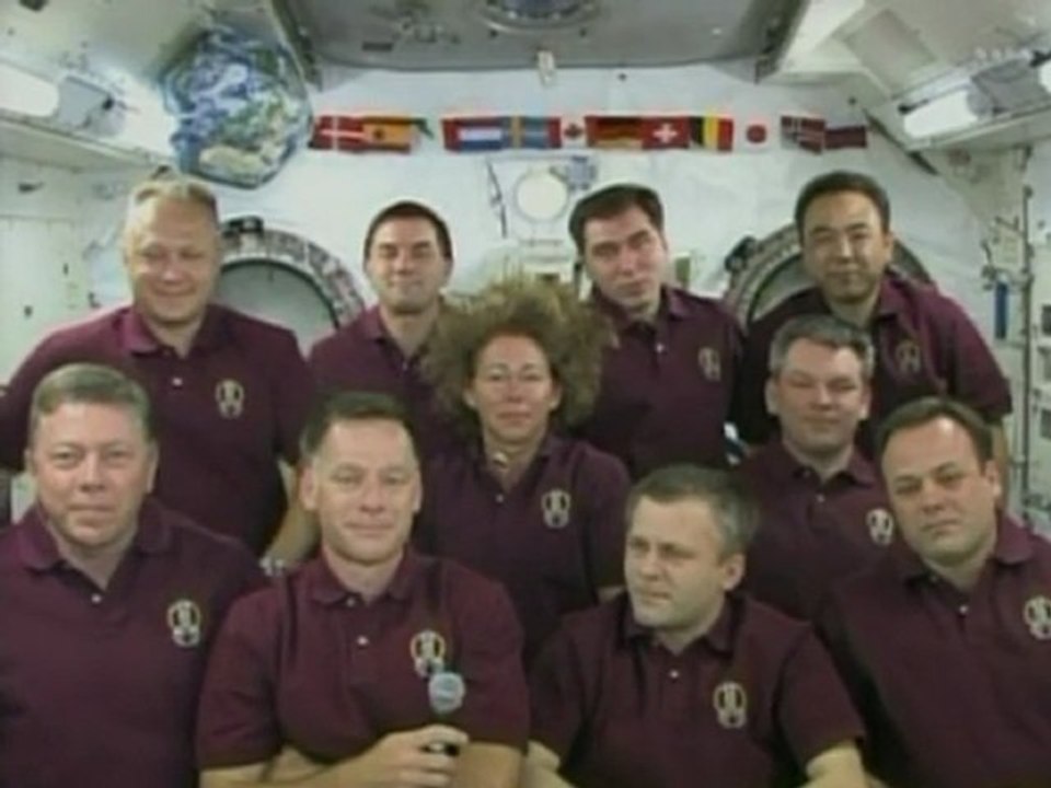 Obama 'dials for pizza', gets International Space Station