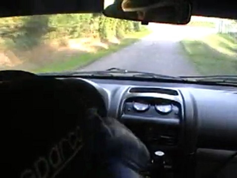 course de cote de la planquette 2011 en clio rs f2000