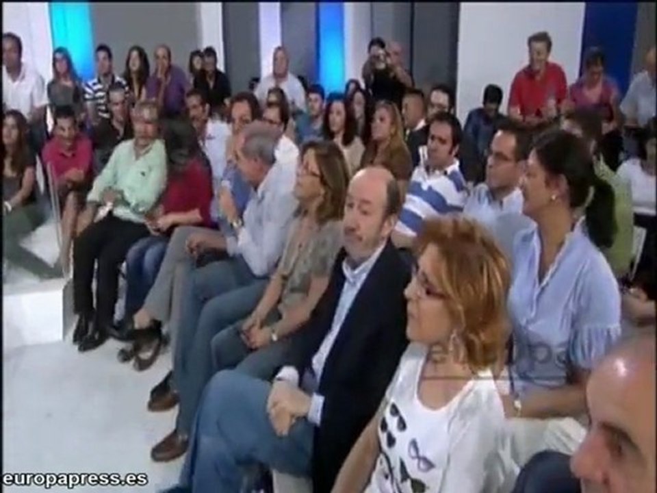 PSOE: "La reestructuración bancaria avanza bien"