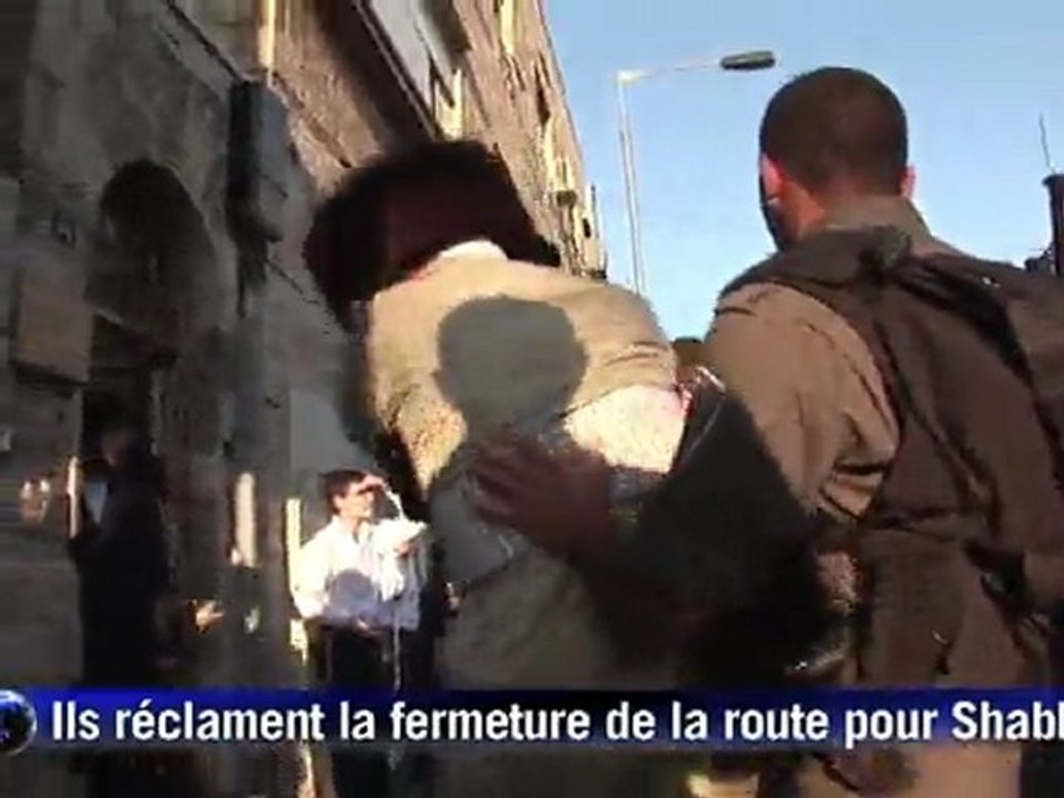 Affrontements entre juifs ultra-orthodoxes et p...