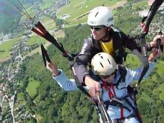 premier vol en parapente, en espérant en faire d'autres