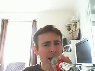 Wiwi égratigne "son of a bitch"