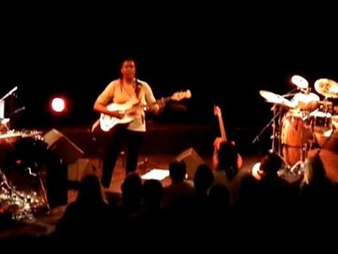 Ilene Barnes en concert à l'Européen chanson Up from the ground