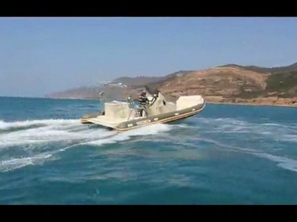 ESPADON 900 PRO bateau semi-rigide (essai mai 2011) pour pneuboat.com