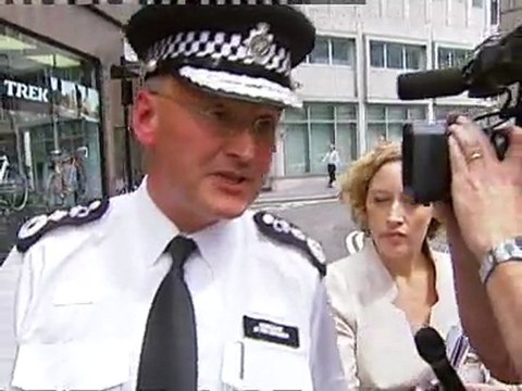 Rebekah Brooks arrested in hacking probe