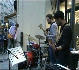 Wisp & Friends Flying Sky 1 Paris St Honoré 21-06-2011