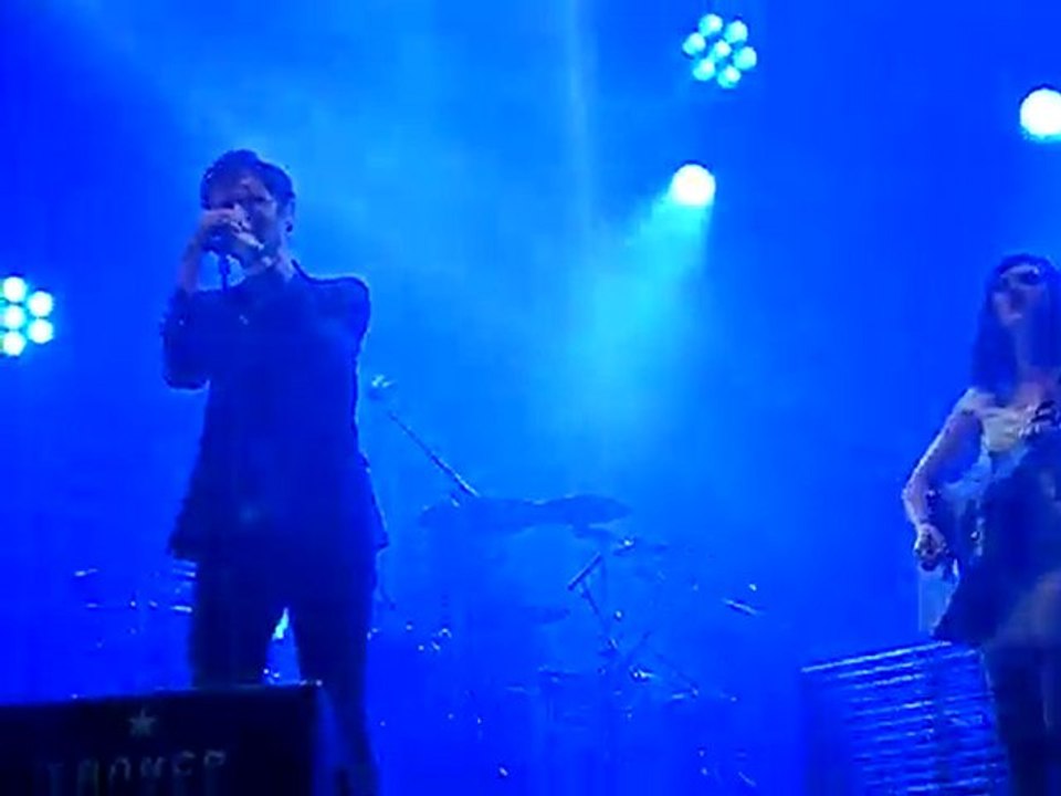 AaRON - U-turn ( Lili ) Live @ Francofolies de la Rochelle