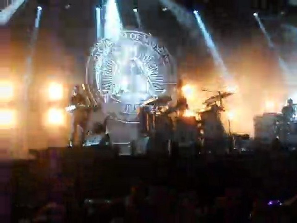 Bloody beetroots aux vieilles charrues - Cornélius