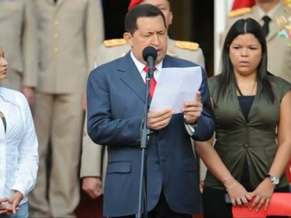 Chávez volta para Cuba