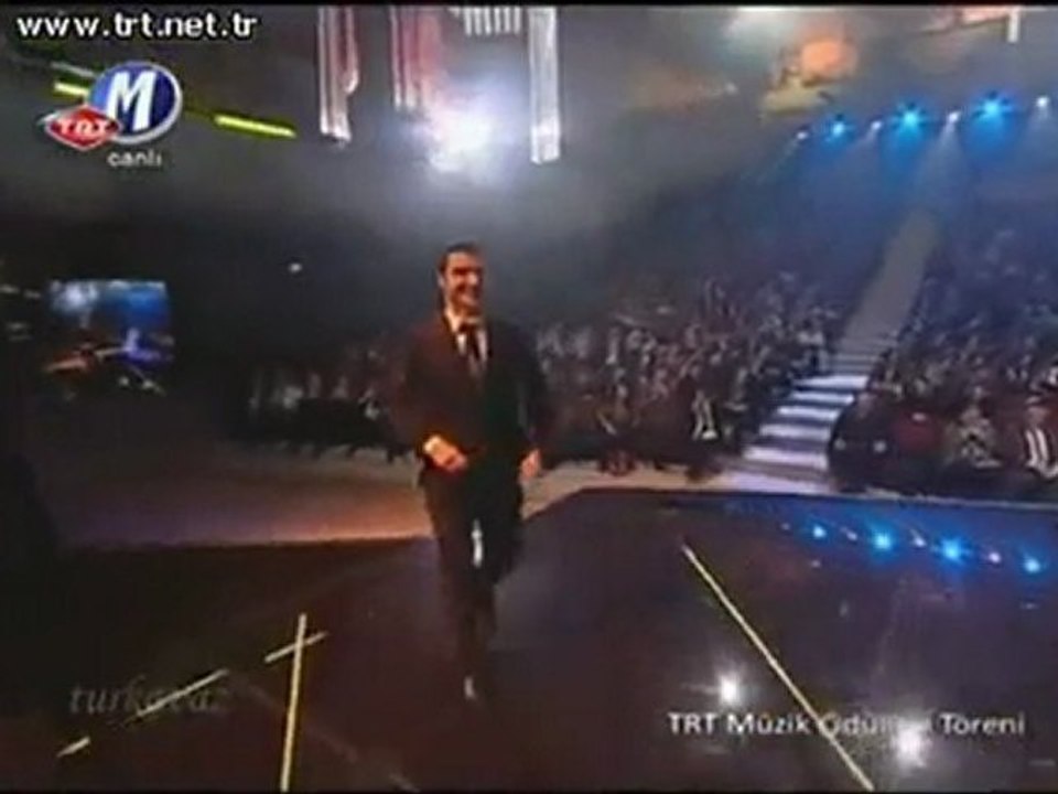 sinan özen 2011 yılının fantezi müzik sanatçısı