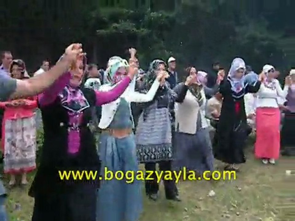 BOĞAZYAYLA KÖYÜ 2011 ŞENLİĞİ www.bogazyayla.com SUNAR