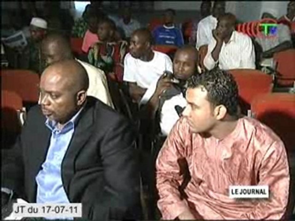 Le maire de Poto-Poto face aux commerçants de son arrondissement