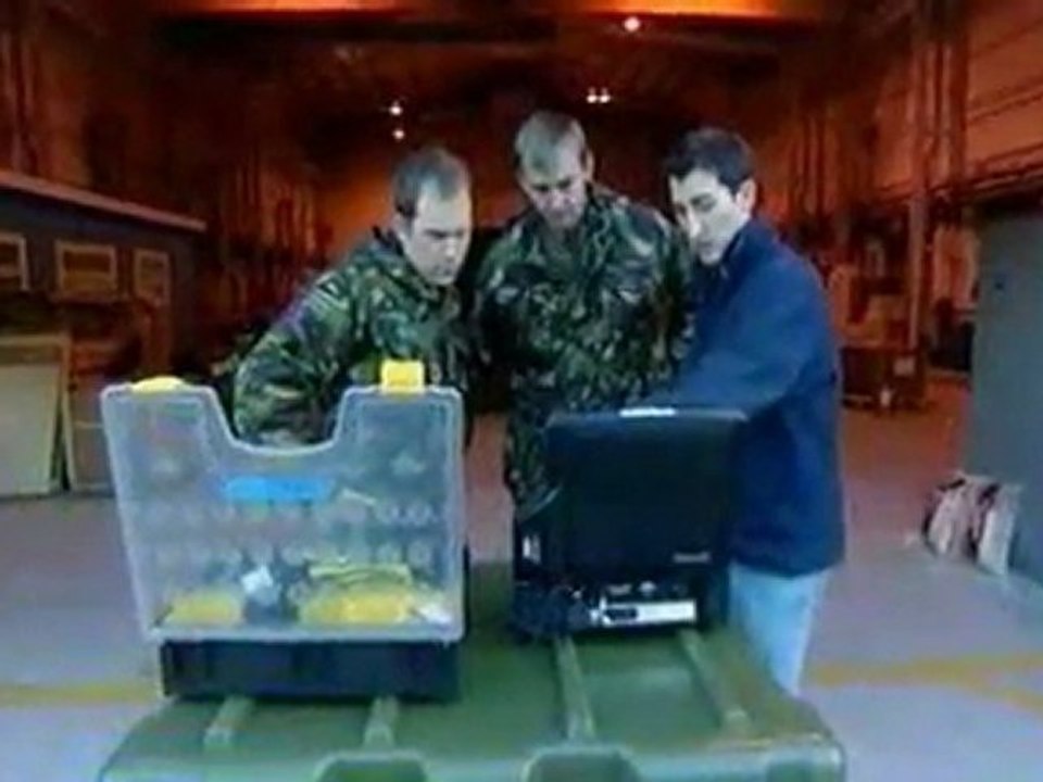 2/3 Comment réparer un hélicoptère ?