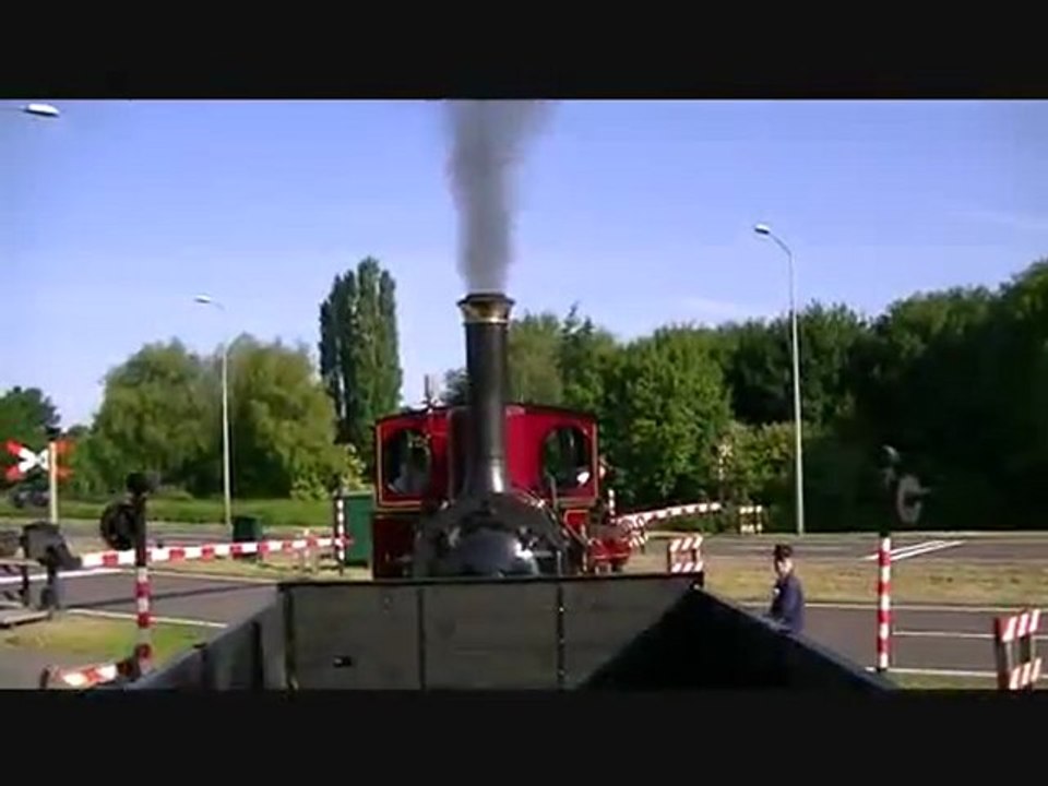 Motorradfahrer Fälle Right In Front Of A Train Fail