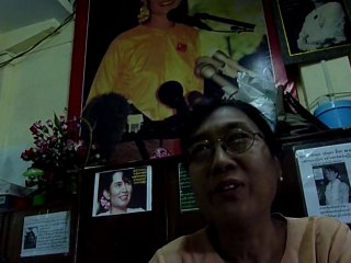 Supporters await Suu Kyi release in Yangon