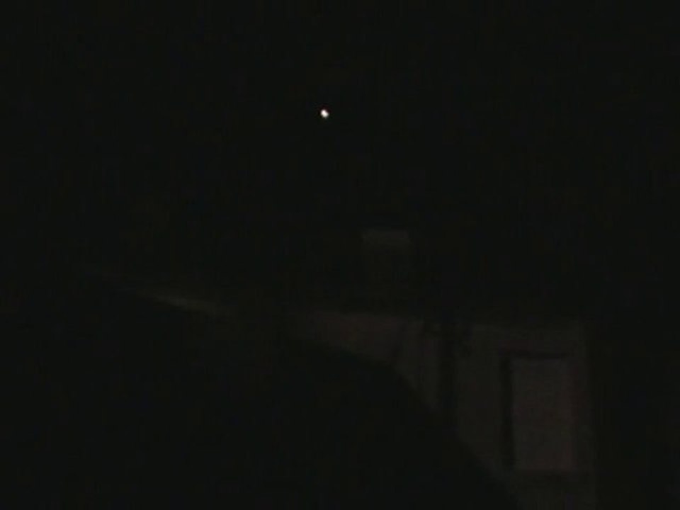 Yann présente : VISITE OVNI (nov-2010)