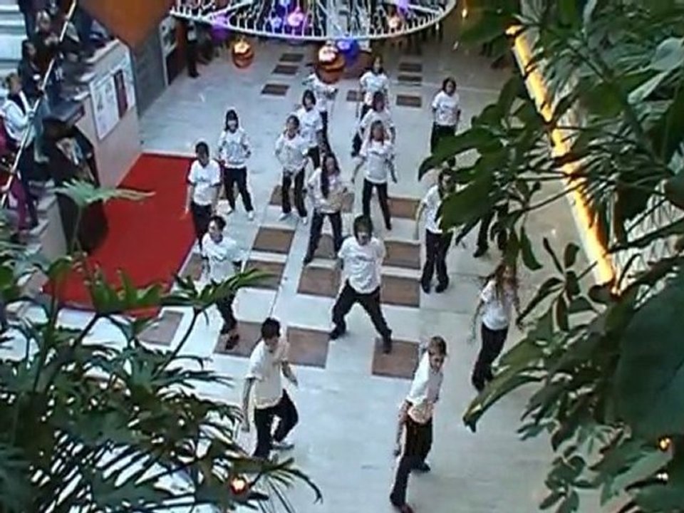 DANCERSHOW57 FLASHMOB CLIP DANCE CENTRE ST JACQUES METZ