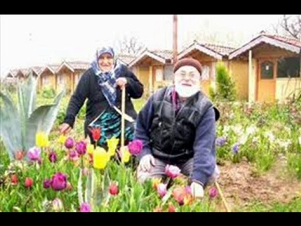 Sevgiyi Ertelemeyin,(Okuyan Hayati Yilmaz )