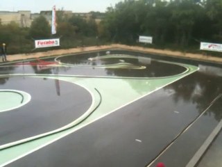 challenge hpi Concept cage sous la pluie orange le 24/10/10