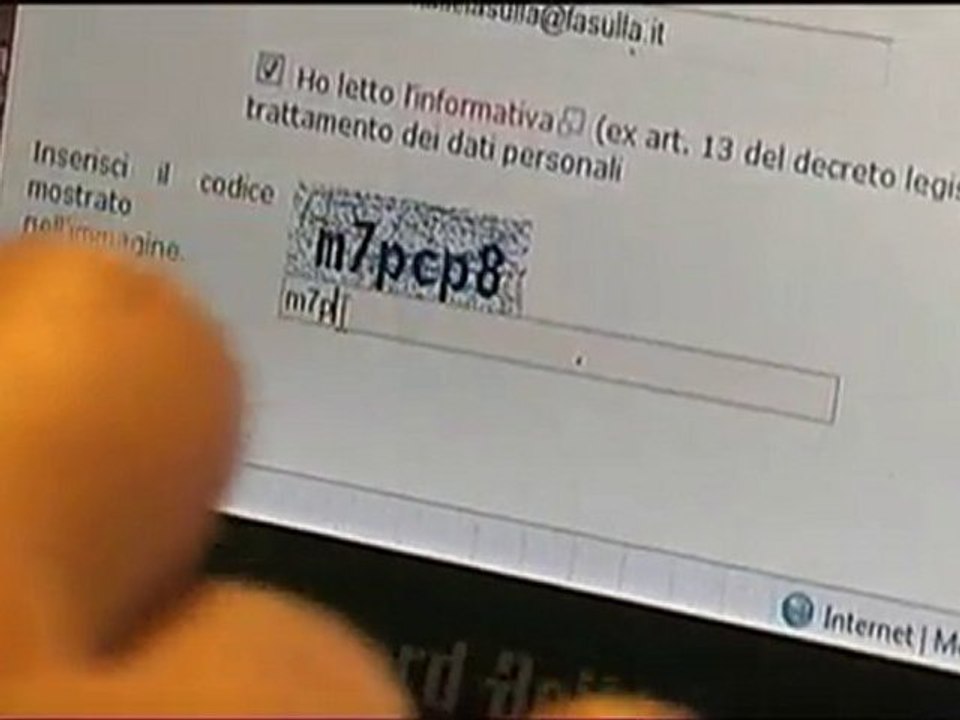 Alex Kornfeind - Caccia la Brambilla, numeri falsi