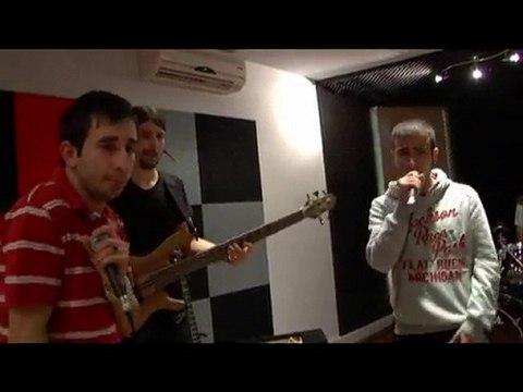 SiRmC - Tırlatıyoruz - canlı performans 2010