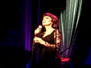 Mireille Mathieu chante en russe