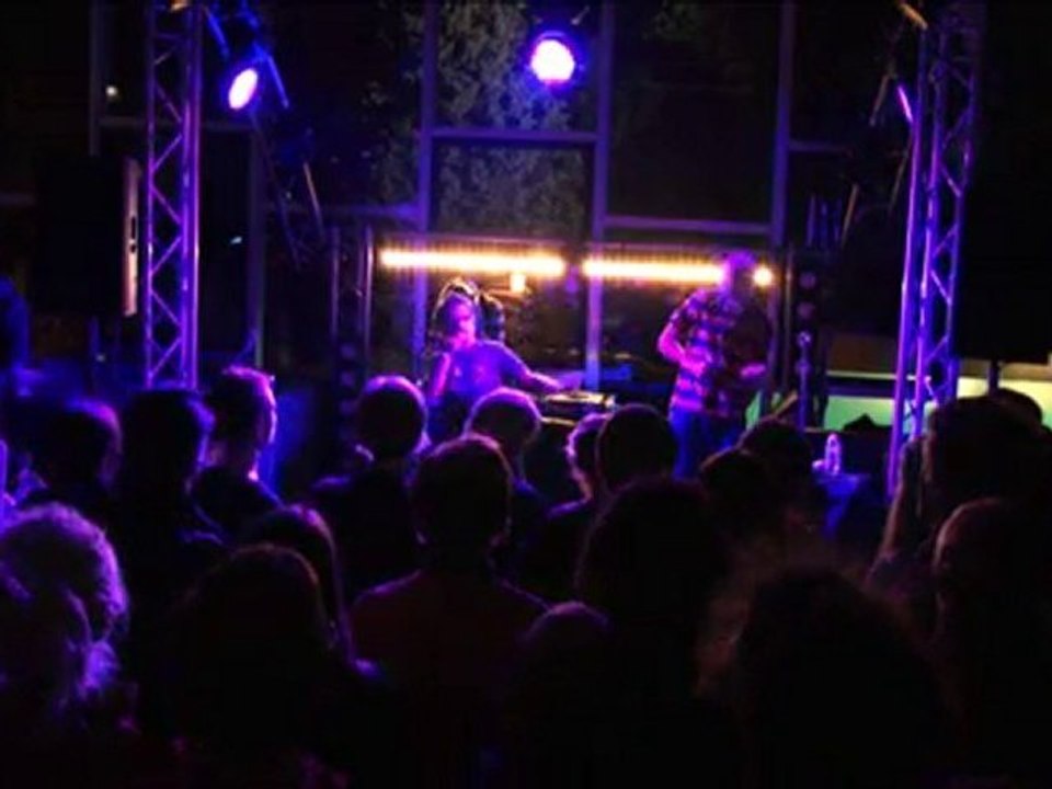 don't you feel / l'arnaque du siecle / rockomotives