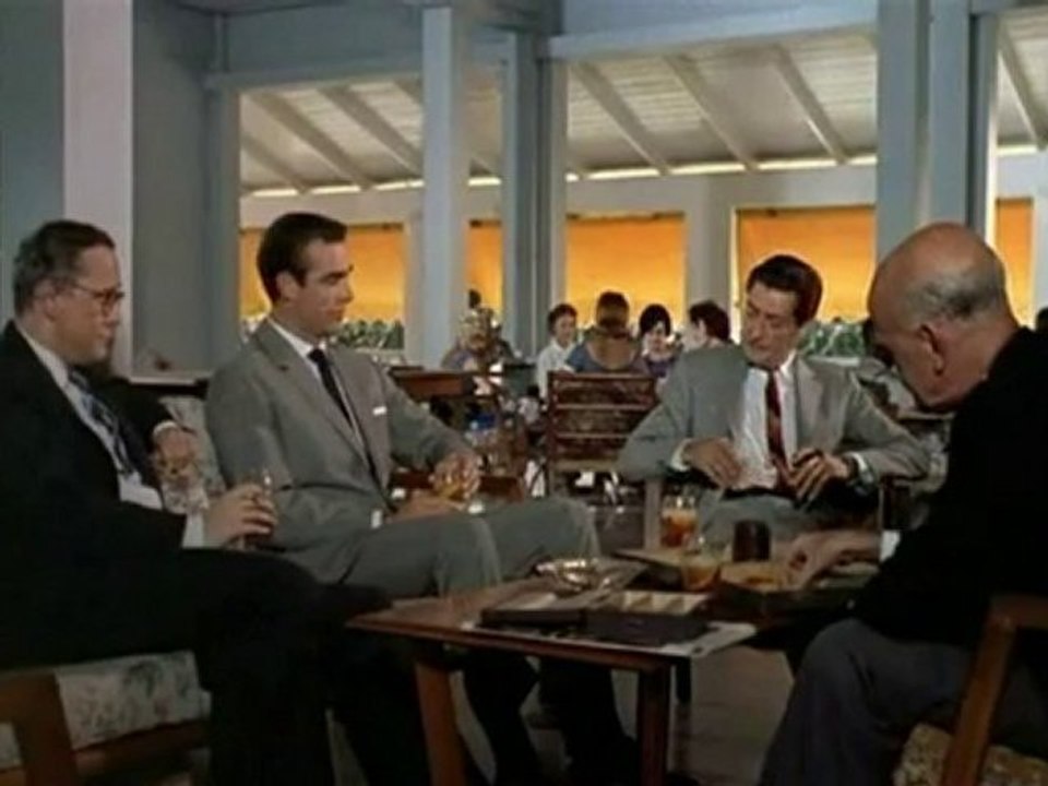 parodie james bond (original et parodie)