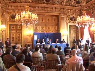 Kouchner: bilan amer pour l'ex-humanitaire