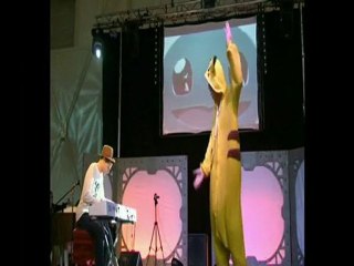 Toulouse Game Show 2009 - pokemon Opening on piano !
