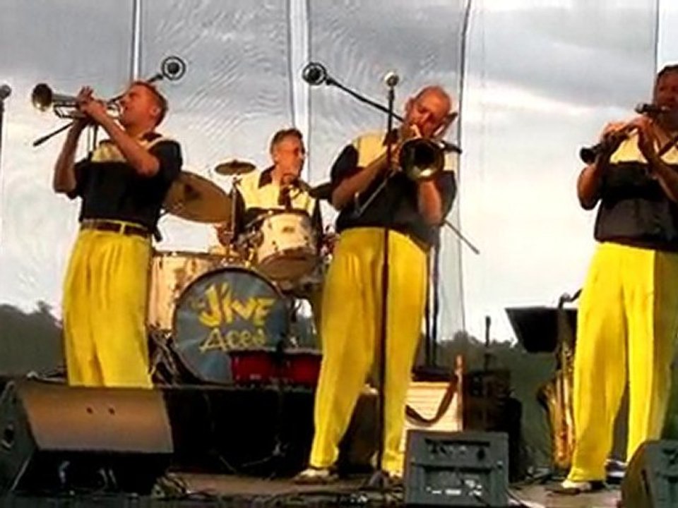 KENNY BALL +  JIVE ACES