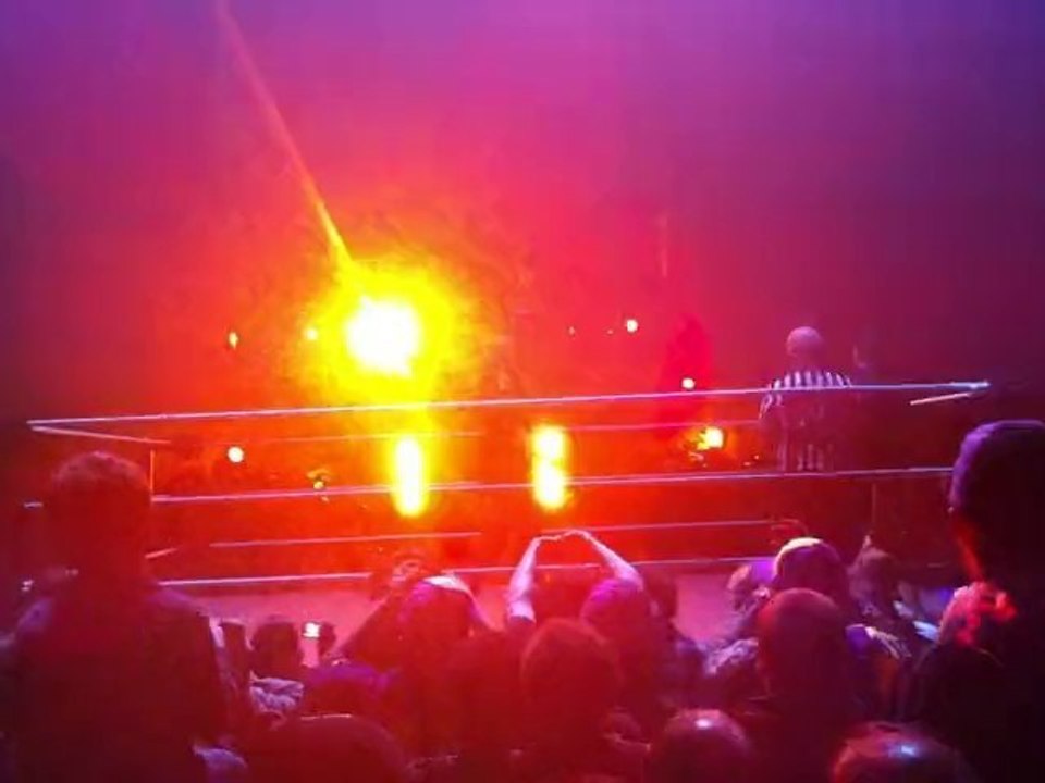 Nantes 2010 : Nexus contre Randy Orton