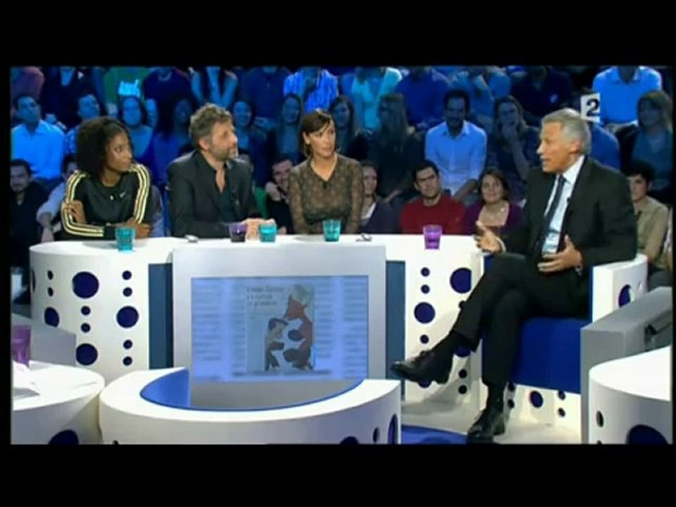 Villepin ridiculise Sarkozy, le mâle dominant, labrador