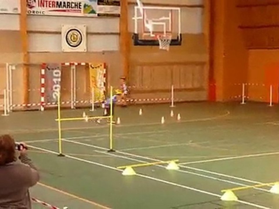 Kid roller junior Eliott agilité Pordic 14 novembre 2010