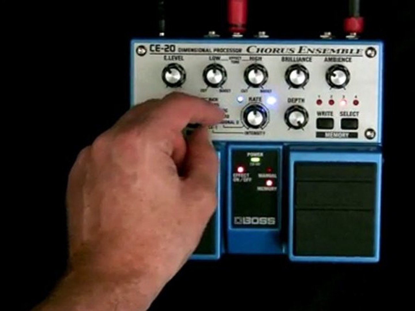 Guitar Pedal Review: Boss CE-20 Chorus Ensemble Stomp Box - video 
