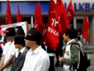 İzmir/ Dev-Lis, Liseliler Kendi  Referandumunu Yapiyor...