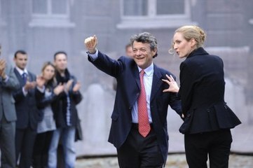 Les ministères au rythme des passations de pouvoir