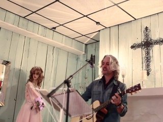 "Beautiful Hands" live performance, Thomas Kieffer