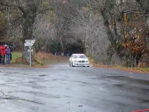 Mercedes 190 - rallye du Cantal 2010