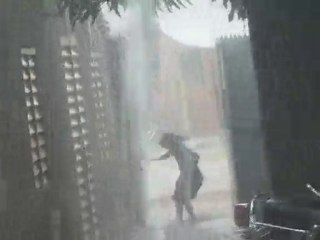 Saison des pluies - Dans la cours M'zaka Ouaga BF 226